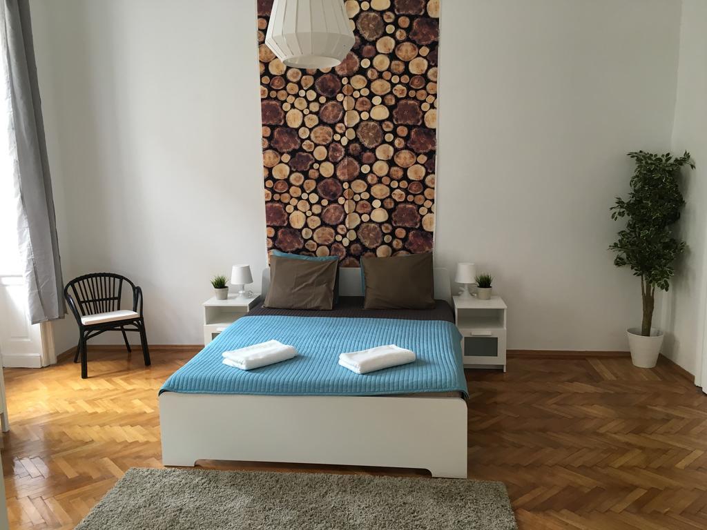 בודפשט Budget Apartment By Hi5-Rakoczi 24 מראה חיצוני תמונה